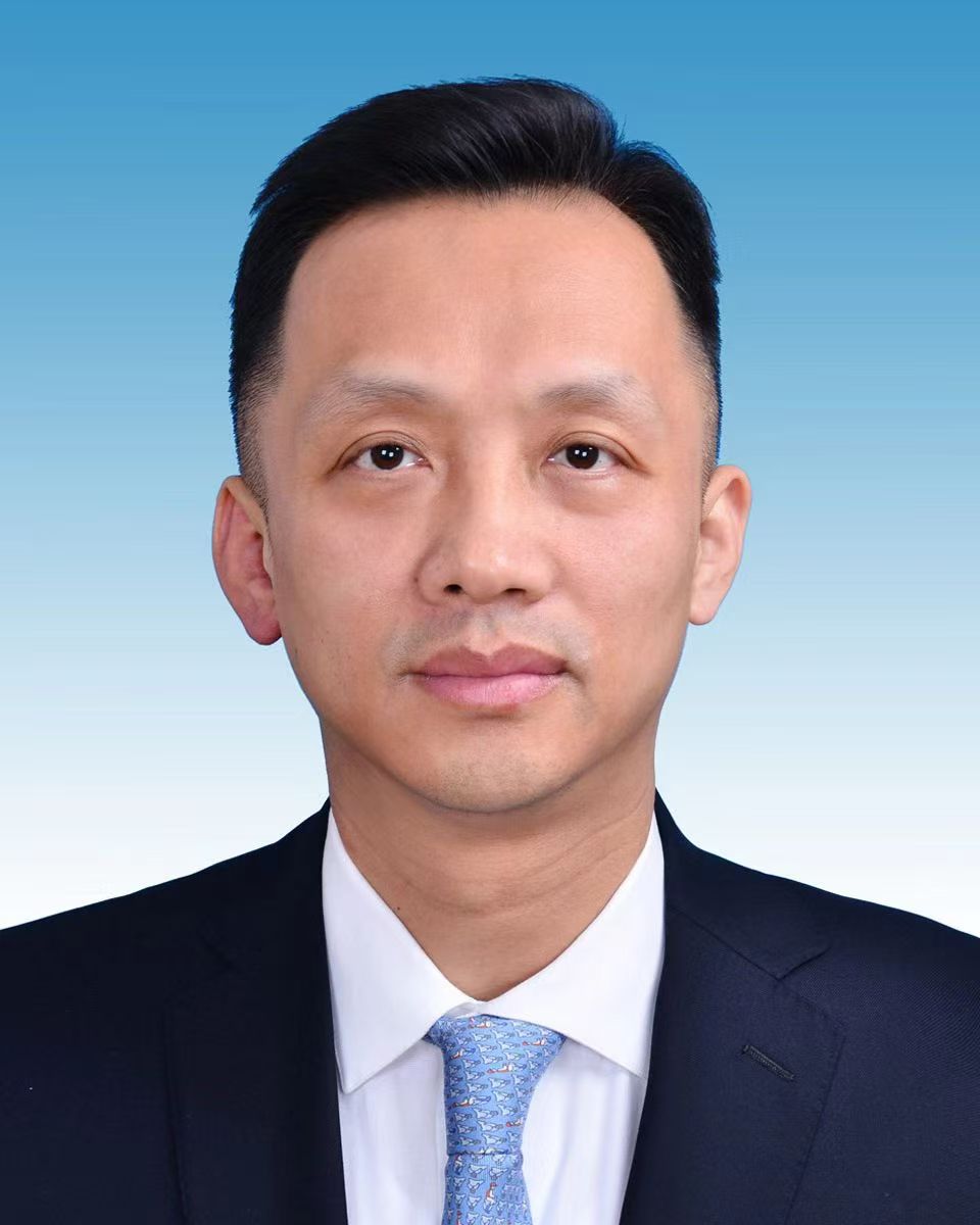 敖治效.jpg